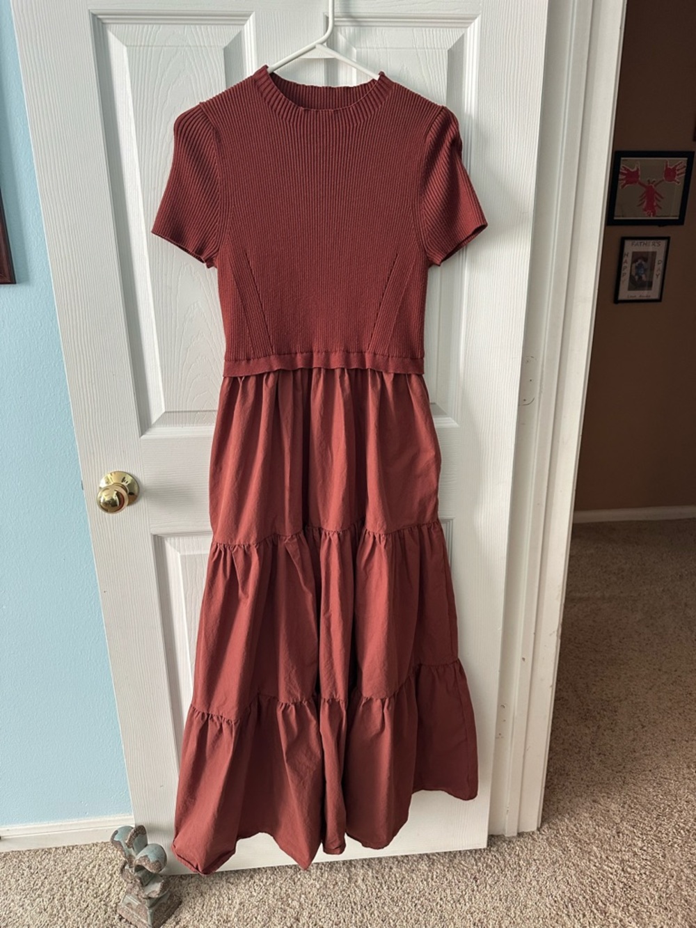 Short-Sleeve Tiered Maxi Dress in Rust